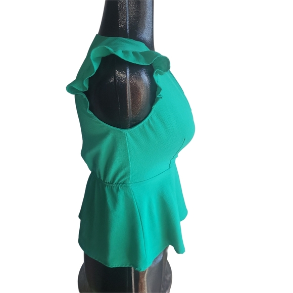 Monteau Ruffled Short Sleeve Green Wrap Top XS - Picture 4 of 7